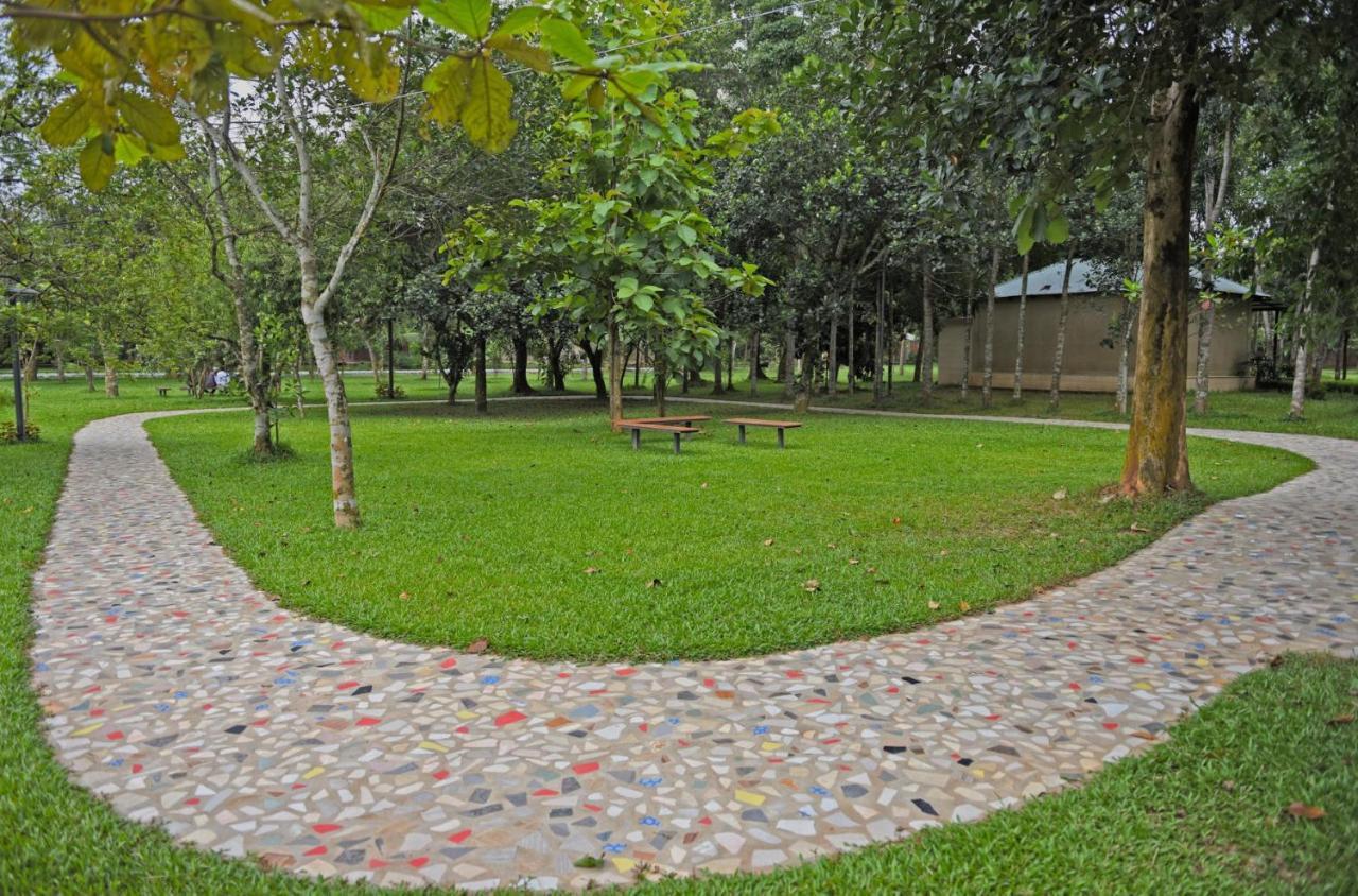 Sarah Resort Gazipur 外观 照片